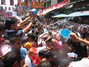 Bangkok_April_Holiday_Songkran
